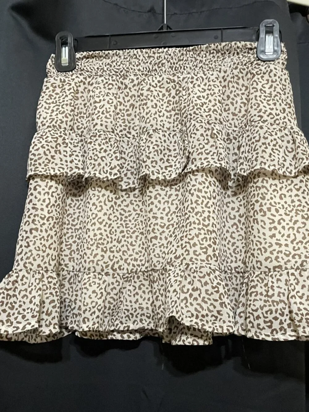 🤍🐆 Altar'd State Ivory Leopard Print Mini Skirt – Size XS